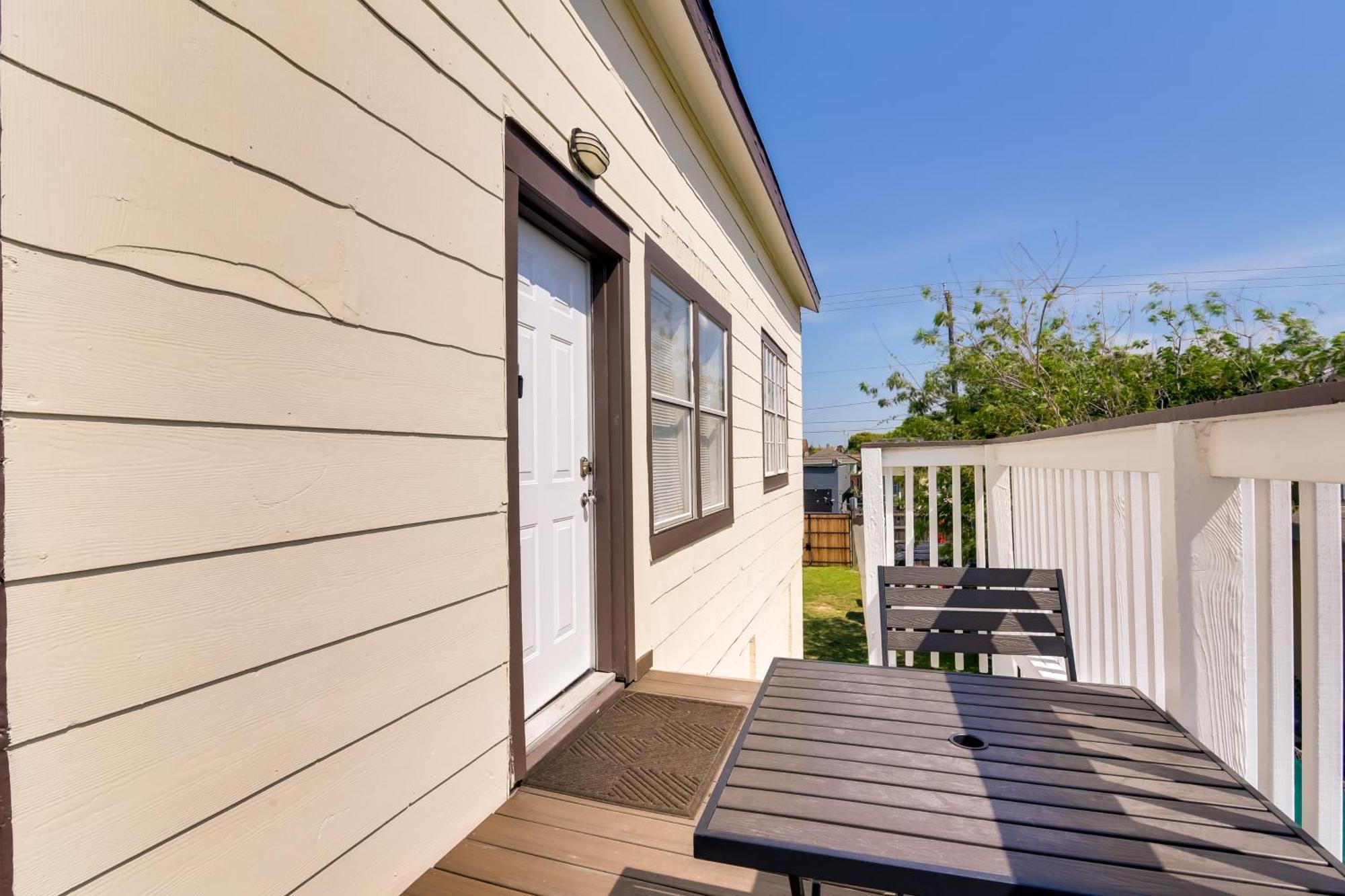 Beautiful Galveston Apt With Deck Less Than 3 Mi To Dtwn! Exterior foto